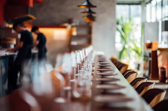 Communal Table by Gēn 根