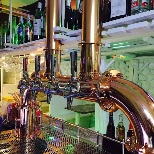 Cervecería pub la taverna