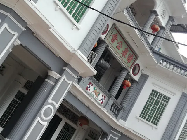 Fang Mei Hainan Chicken Rice Ball 芳美茶餐室
