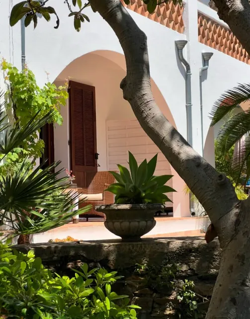 La Villa du Plageron maison d’hôtes de charme pieds dans l eau golfe de St tropez