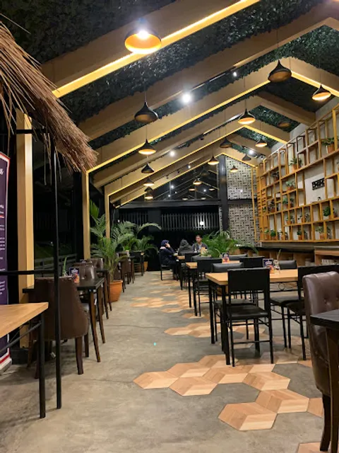 Terrace Cafe & Resto