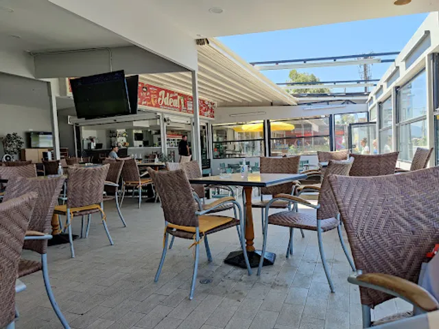 Ideal Snack Bar & Cafeteria