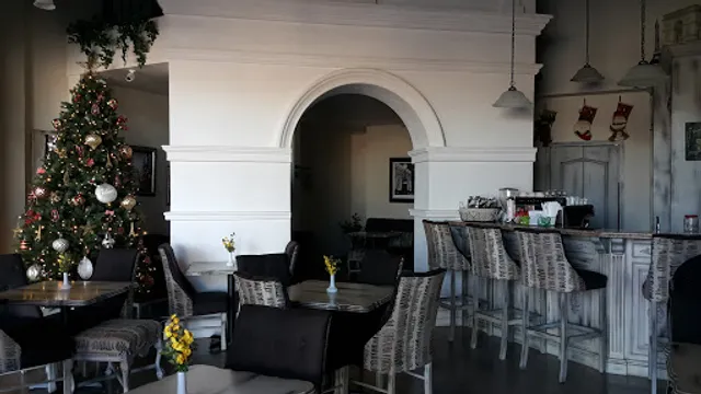 LE TOUR crêpes et café