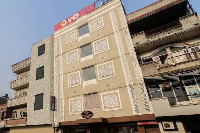 Collection O Hotel Platinum Inn And Suites