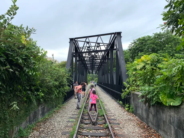 Rail Corridor Access (Seventh Mile)