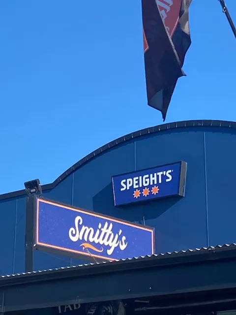 Smitty’s Sports Bar And Grill
