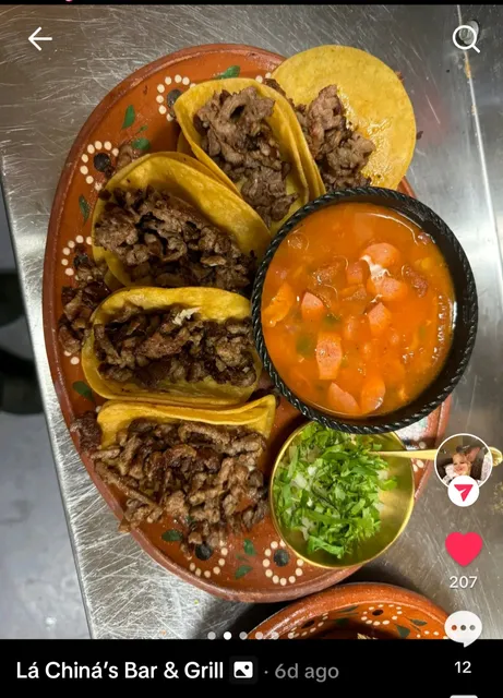 LA CHINA'S BAR & GRILL