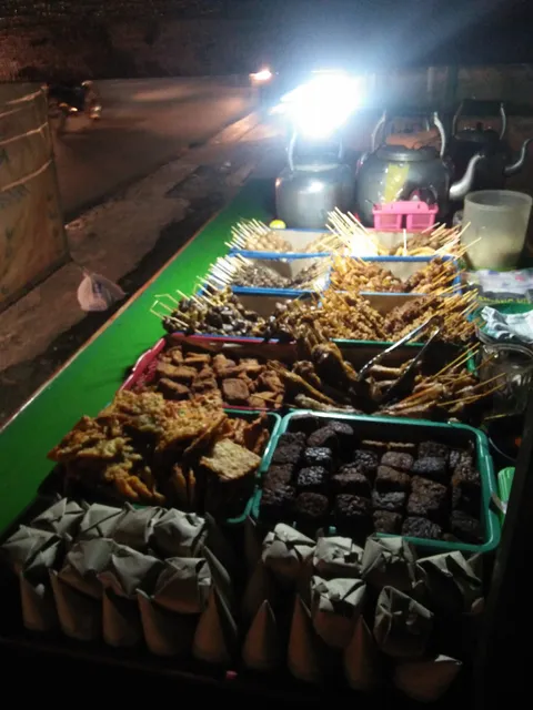 Hik Solo Nasi Kucing