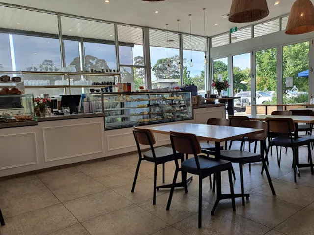 The Rise Pizzeria Cafe