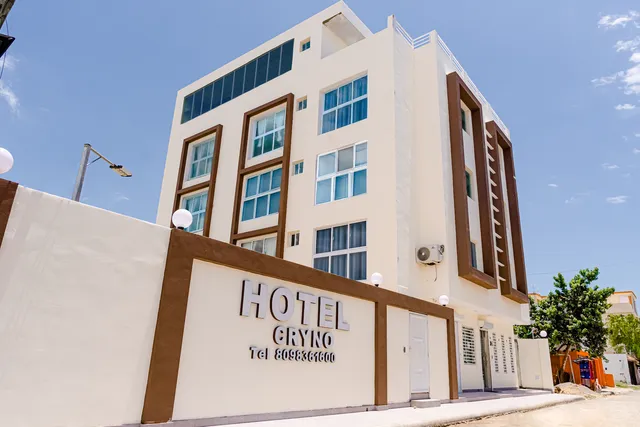 Aparta Hotel Cryno