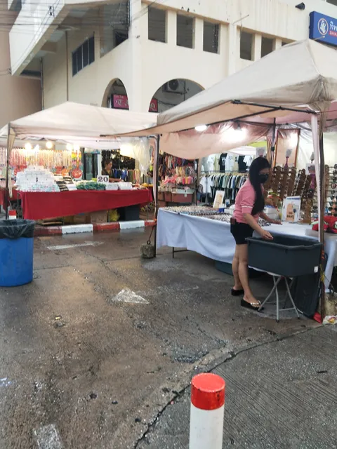 Pattaya Avenue Evening Market
