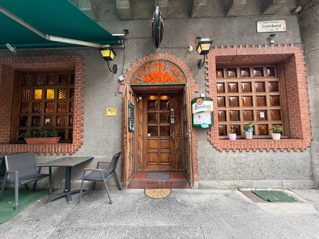 Polo Pub Angol Söröző