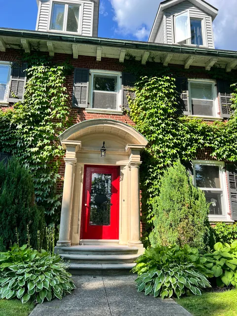 Clonmel Castle - Luxury Boutique Accommodations Canadian Collection