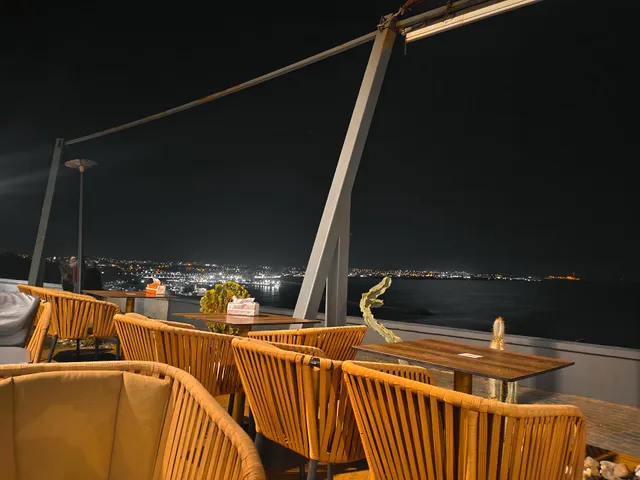 Cappucino : Café & Restaurant