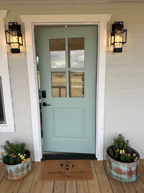 Laurel Court Cottages