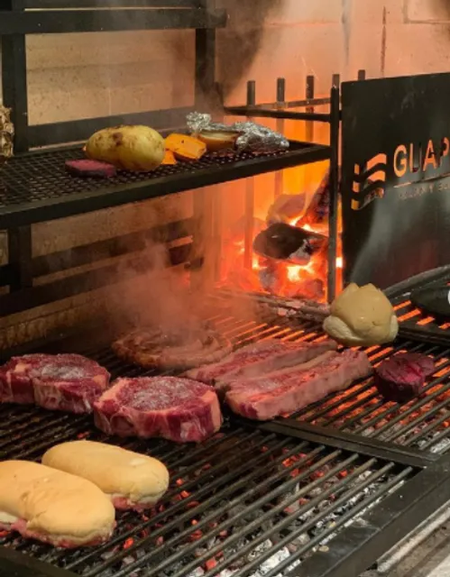 Guapa Asado y Bar