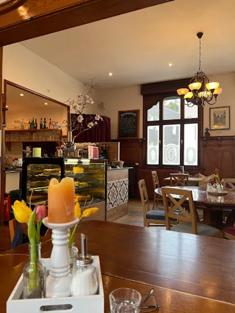 BORN Café im Hause vom Cleff