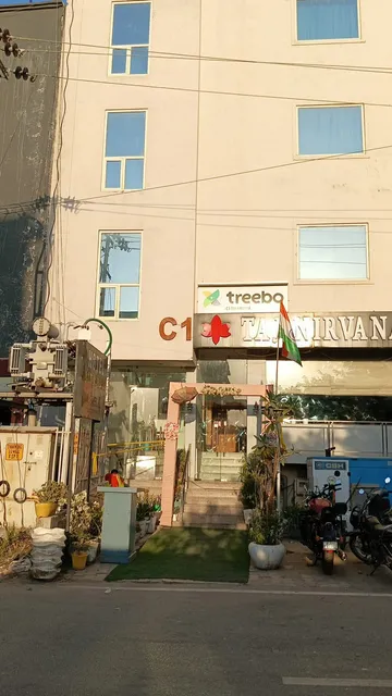 The Holly Hotels - 3 Star Hotel in Agra