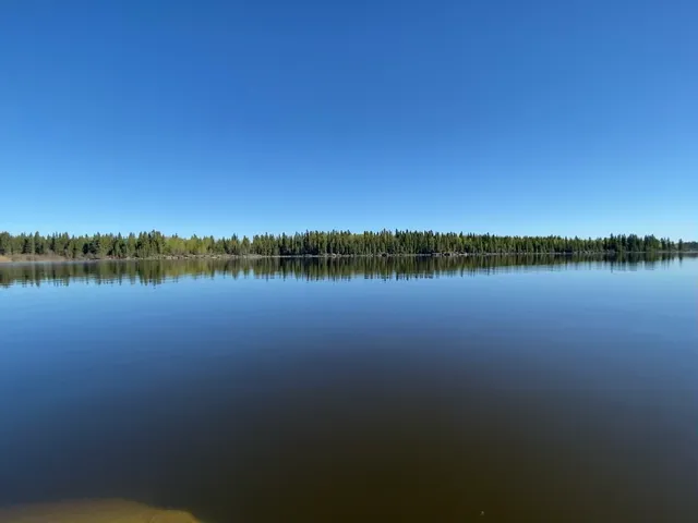 Rocky Lake Resort o/a Rocky Lake Cabins