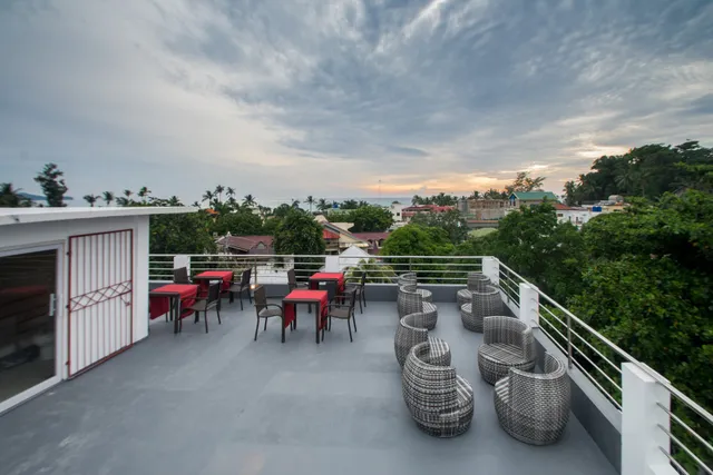 IL Mare Sakura Resort Boracay