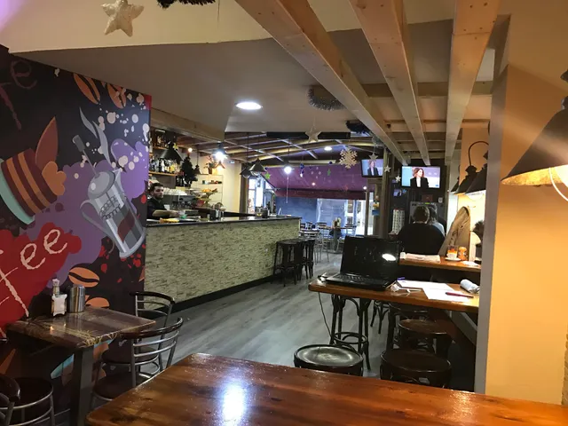 Café Cervecería El SIE7E