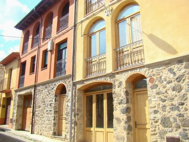 El balcó de Llierca. Casa de turisme rural.