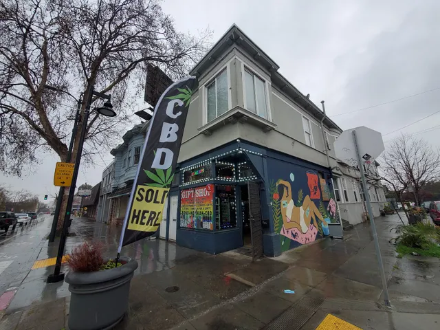 Telegraph Glass and Gifts, CBD, bongs, and Delta 8 shop