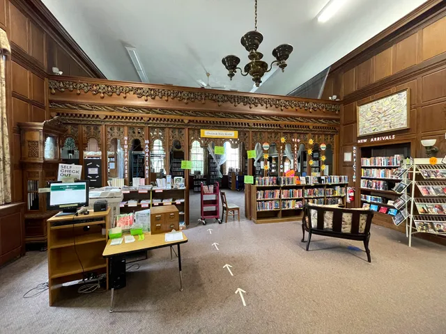 Whitinsville Social Library