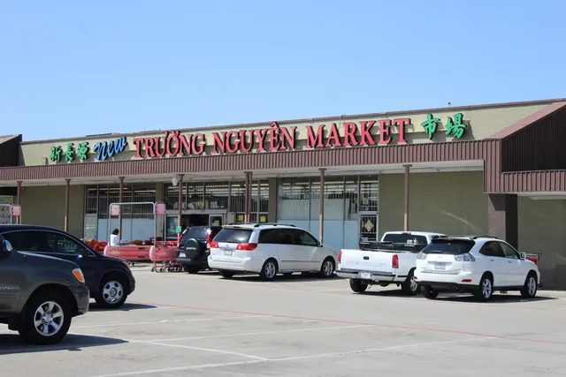 New Truong Nguyen Market