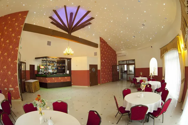 Hotel Restauracja Okrąglak