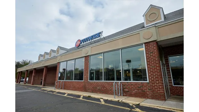 24 Hour Fitness