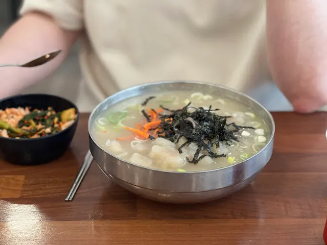 봉평옹심이메밀칼국수