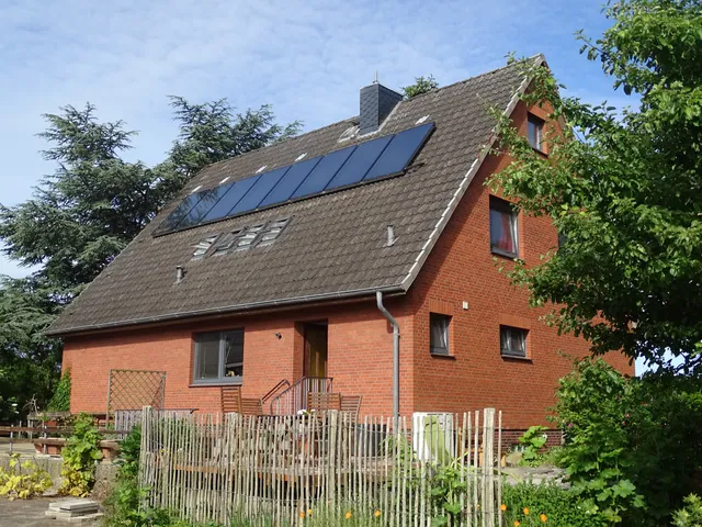 Peanuts Hostel & Sea