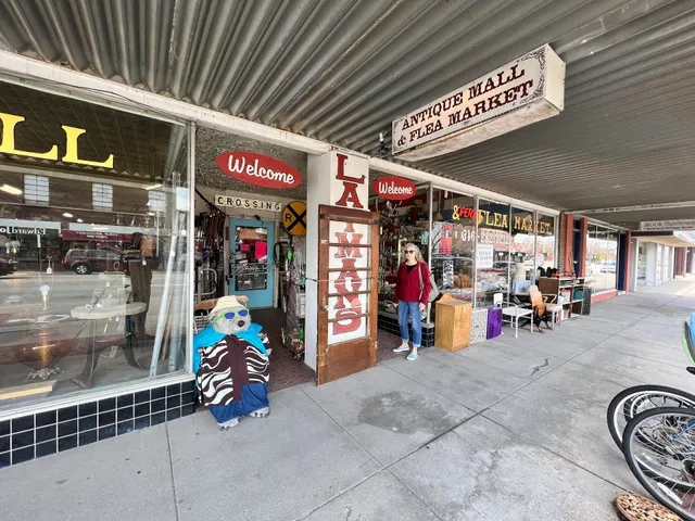 Layman's Antique Mall & Flea Market
