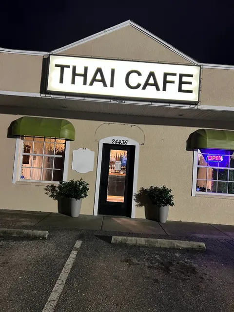 Roong Aroon Thai Cafe