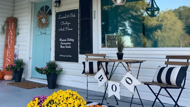 Laurel & Oak Boutique