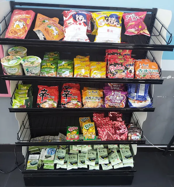 Artic Roll Ice Cream and Bubble Tea