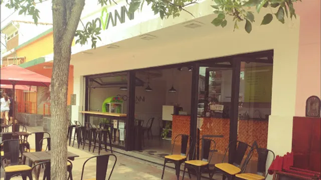 GIOVANNI Ice Mountain