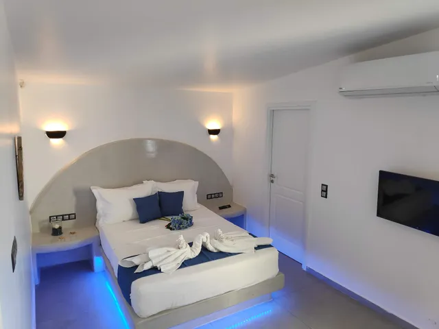 SANTOXENIA STUDIO GEORGE