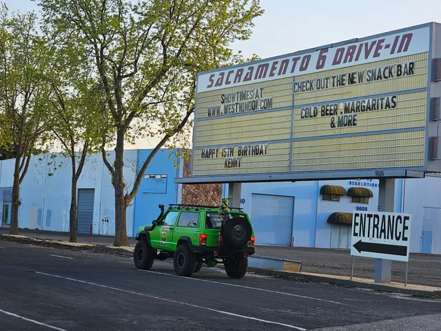 Riverwood Shopping Center