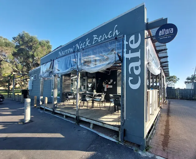 Narrow Neck Beach Cafe