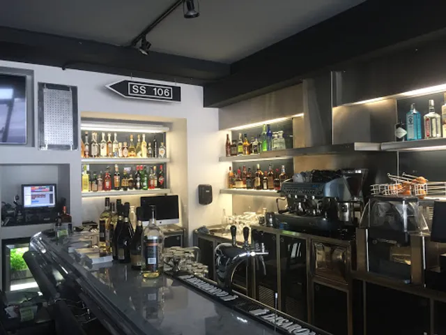 SS106 Aperitivo Bar