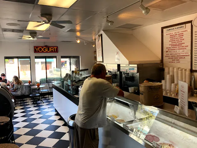 Mission Street Ice Cream & Yogurt - Featuring McConnell's Fine Ice Creams