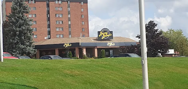 Buzzy Brown's Brasserie