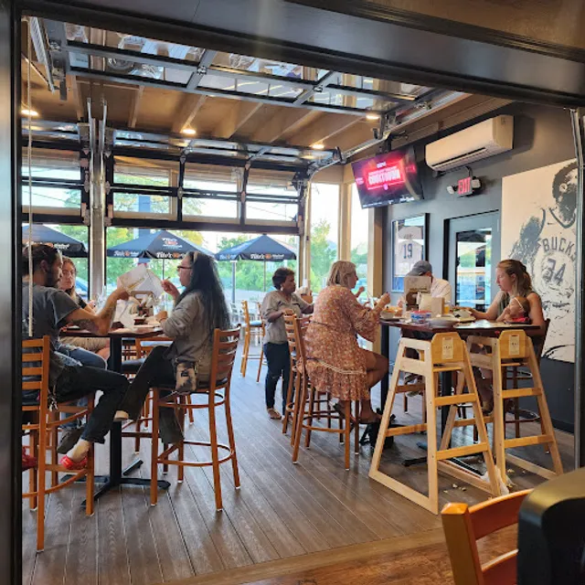 Who’s on Layton | A Cream City Concepts Destination