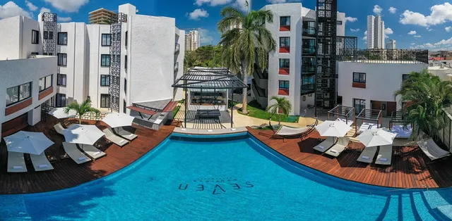 Seven Boutique Apartments Cancún