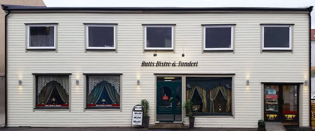 Butts Bistro & tandoori