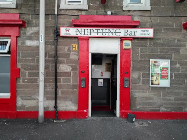 Neptune Bar