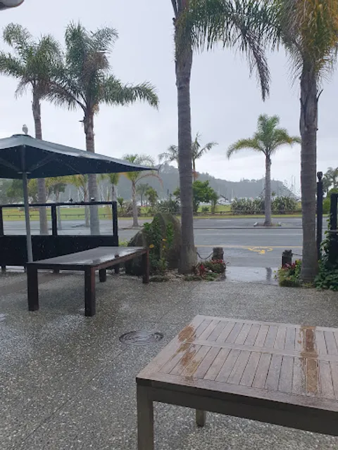 Te Ākau Roa Restaurant