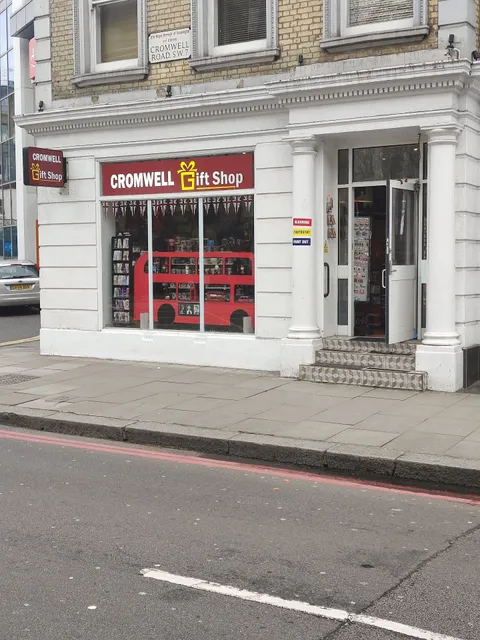 The Cromwell Gift Shop